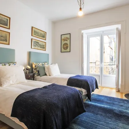 Portas De Sao Bento * ליסבון