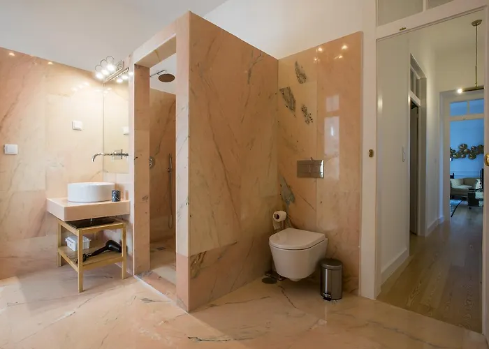 Portas De Sao Bento * Lisboa