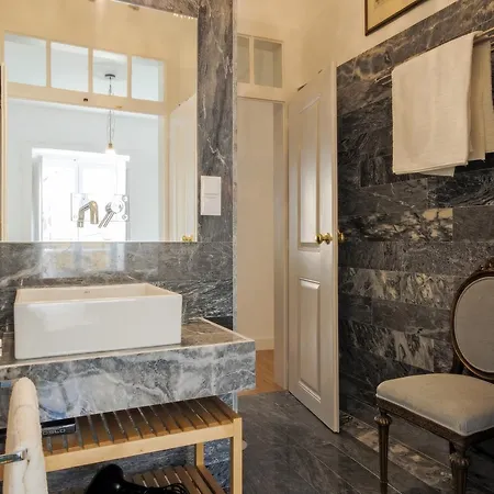 Portas De Sao Bento *